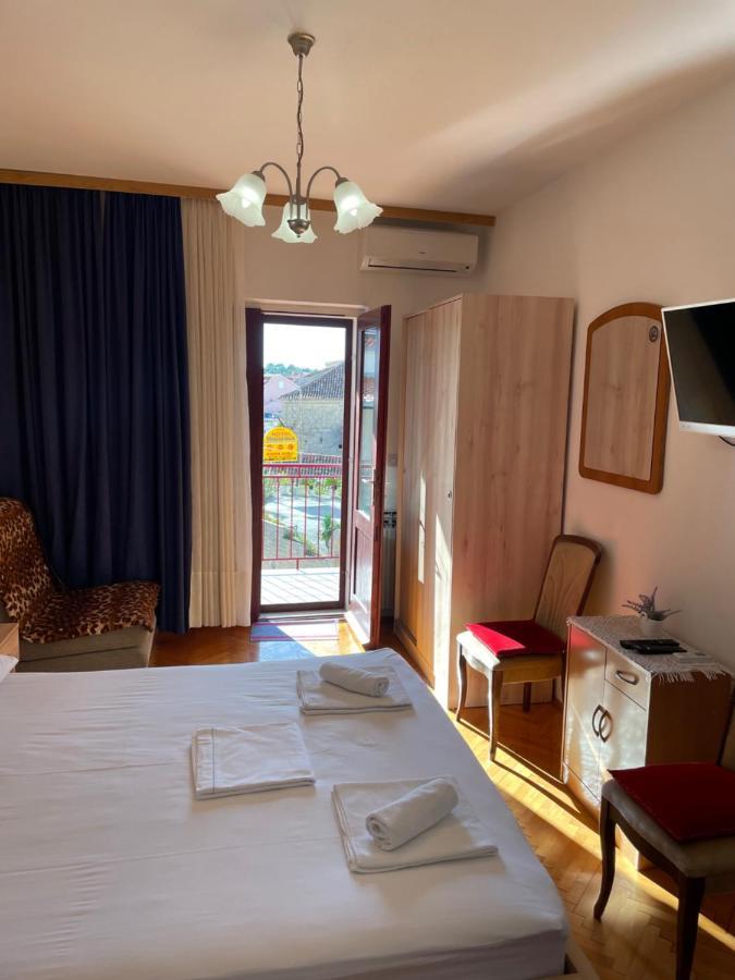 Apartmani Dragica Makarska Esterno foto