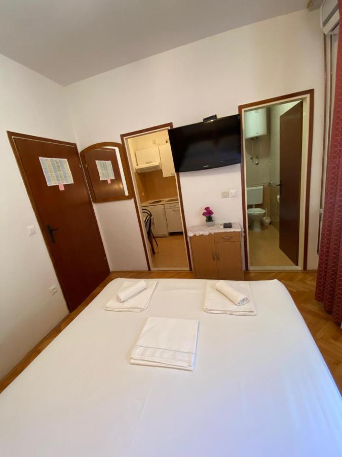 Apartmani Dragica Makarska Esterno foto