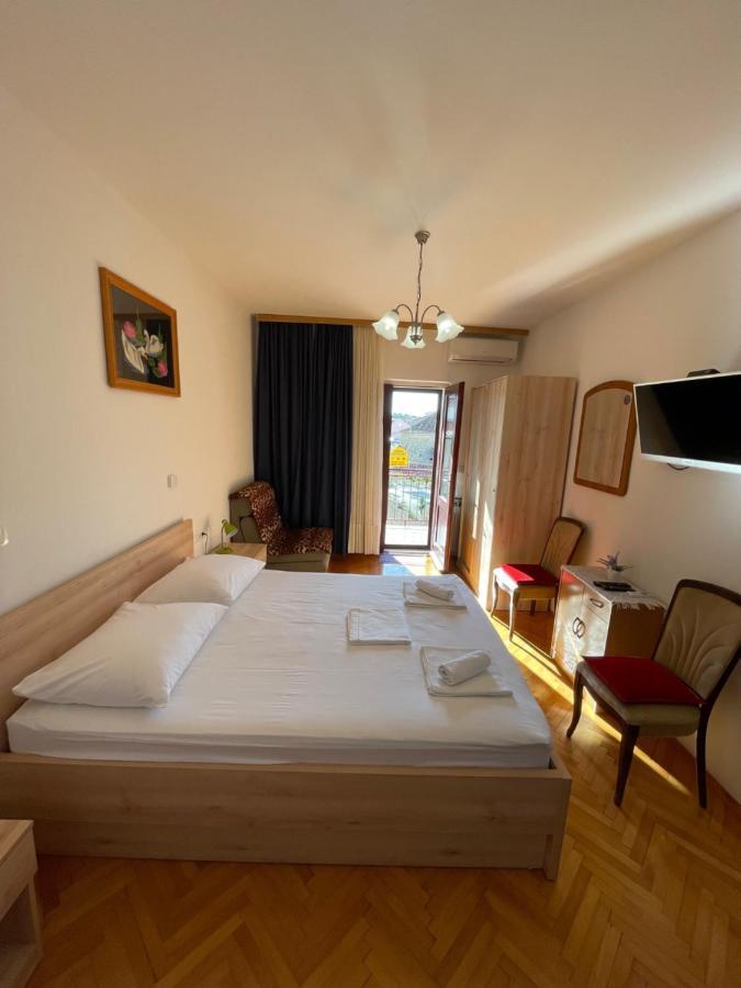 Apartmani Dragica Makarska Esterno foto
