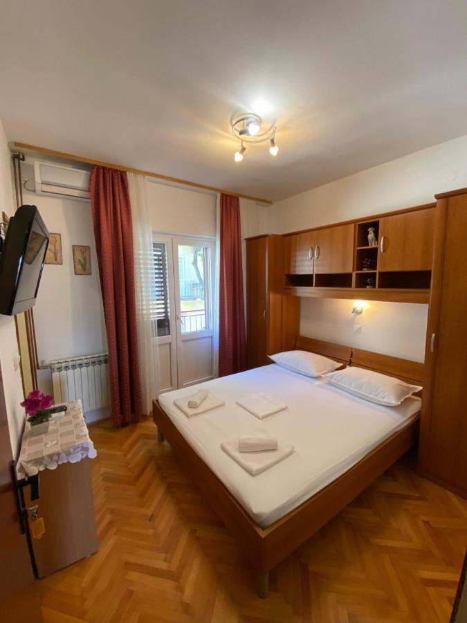 Apartmani Dragica Makarska Esterno foto